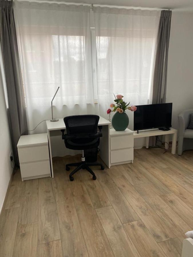 Ferienwohnungen Lamisto Am Waldesrand Neckartenzlingen Exteriör bild